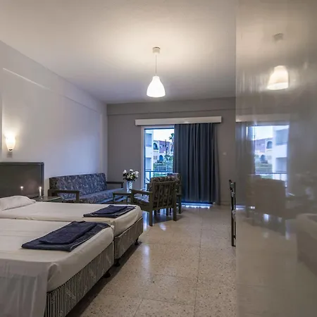 Cordelia Aparthotel